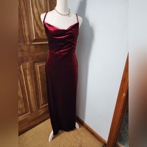 Burgundy long velvet dress with slit, back zip